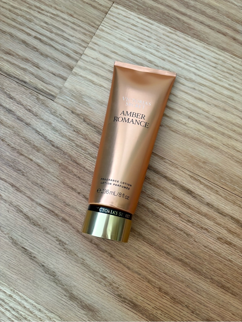 Victoria's Secret Amber Romance Body Lotion - Metallic Gold